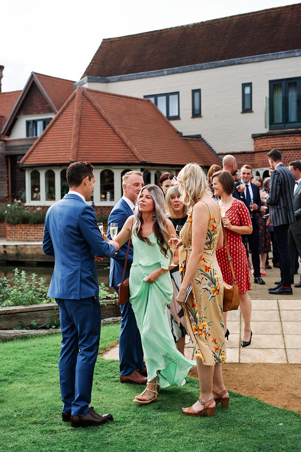  Richard and William Wedding The Swan at Streatley 