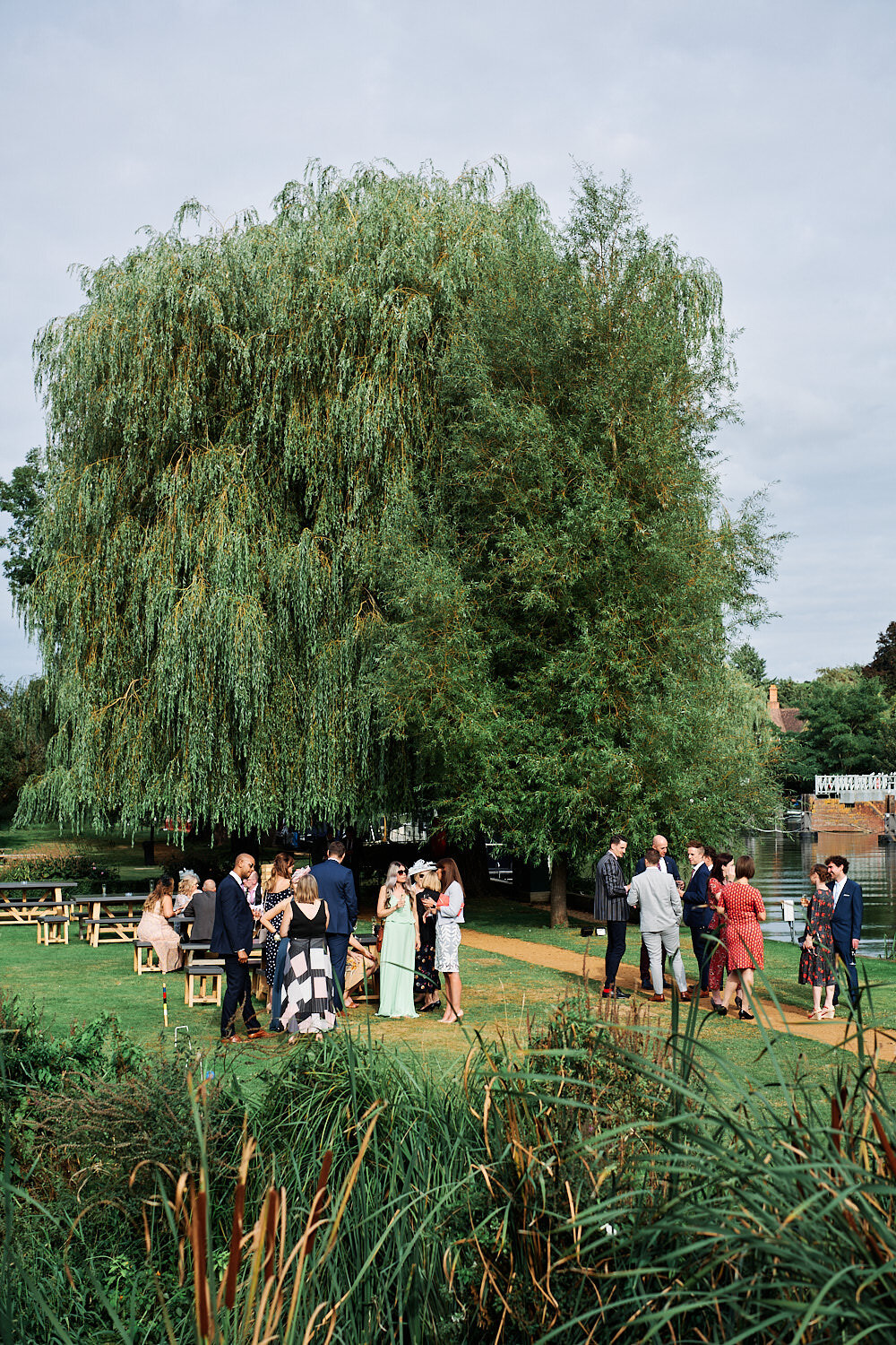  Richard and William Wedding The Swan at Streatley 
