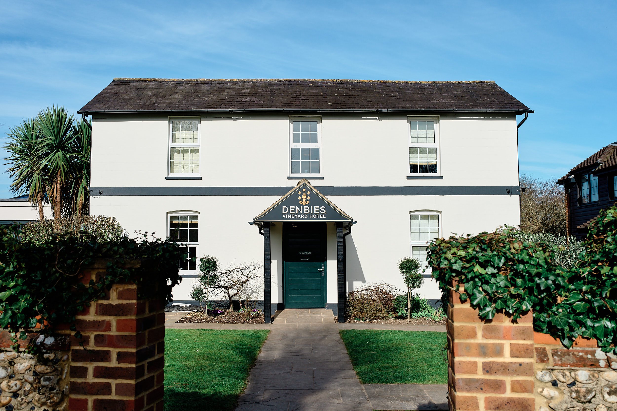  Lucy and Andrew Wedding Denbies Wine Estate 