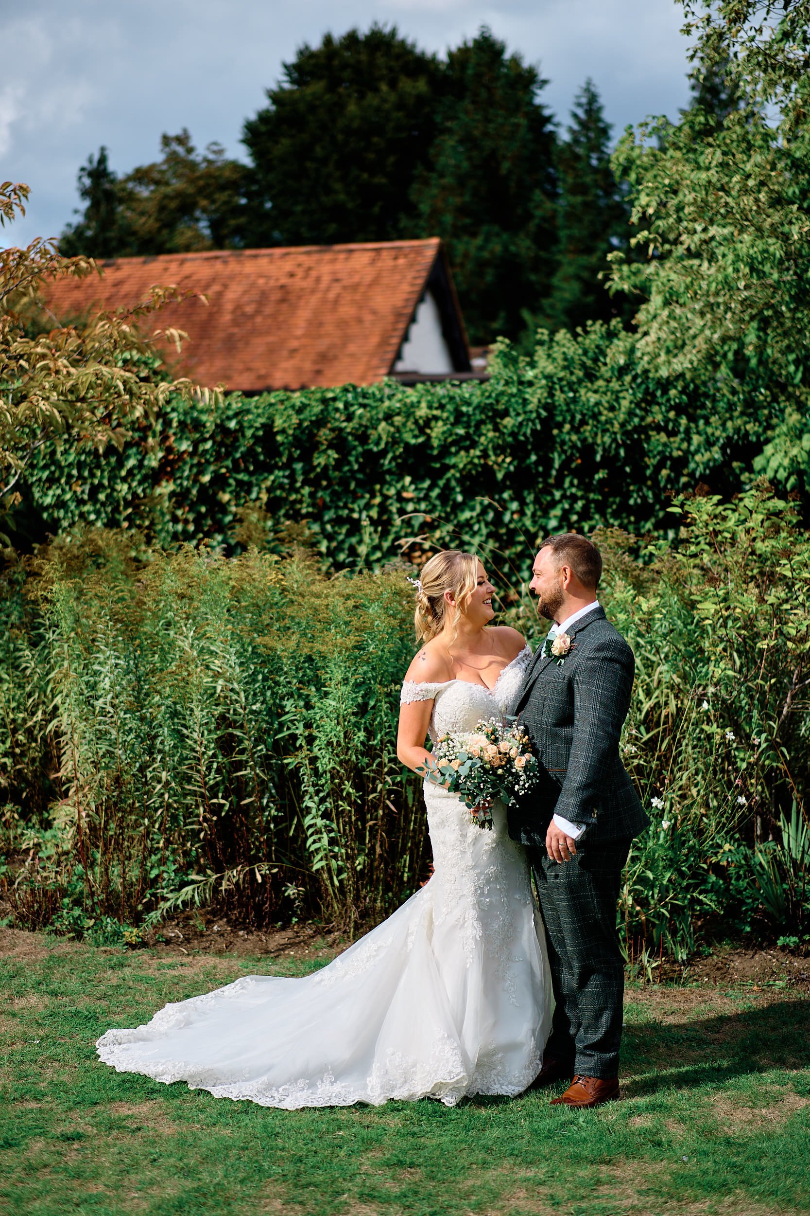  Lauren_James_TheOldBell 