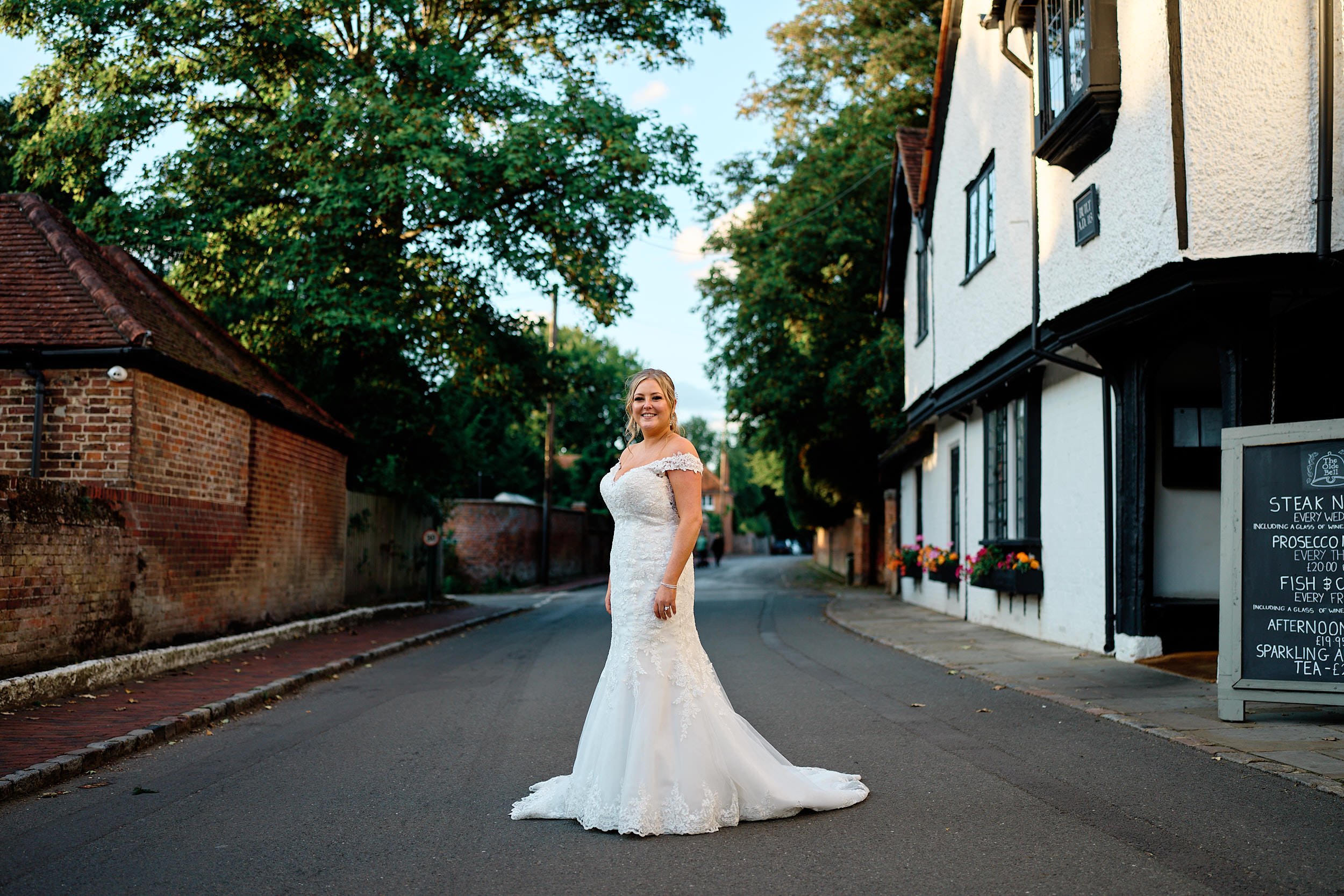  Lauren_James_TheOldBell 