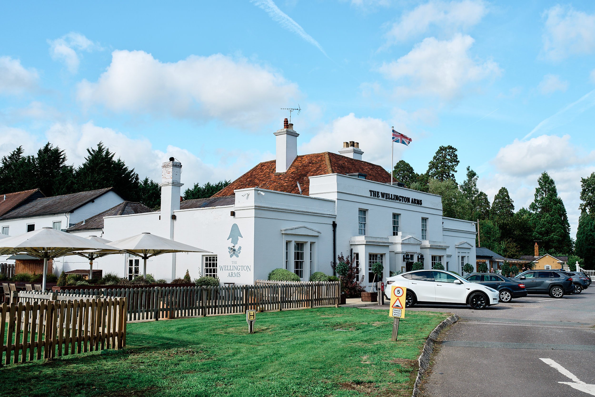  Katrina_Gary_TheWellingronArms 