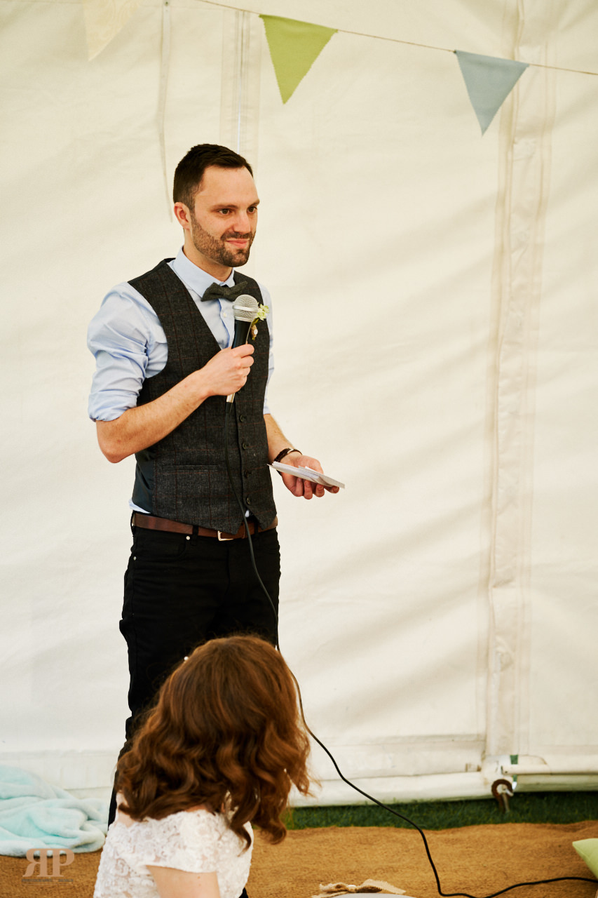  Lizzie Robin wedding at Stokes Farm Barn, Binfield                                